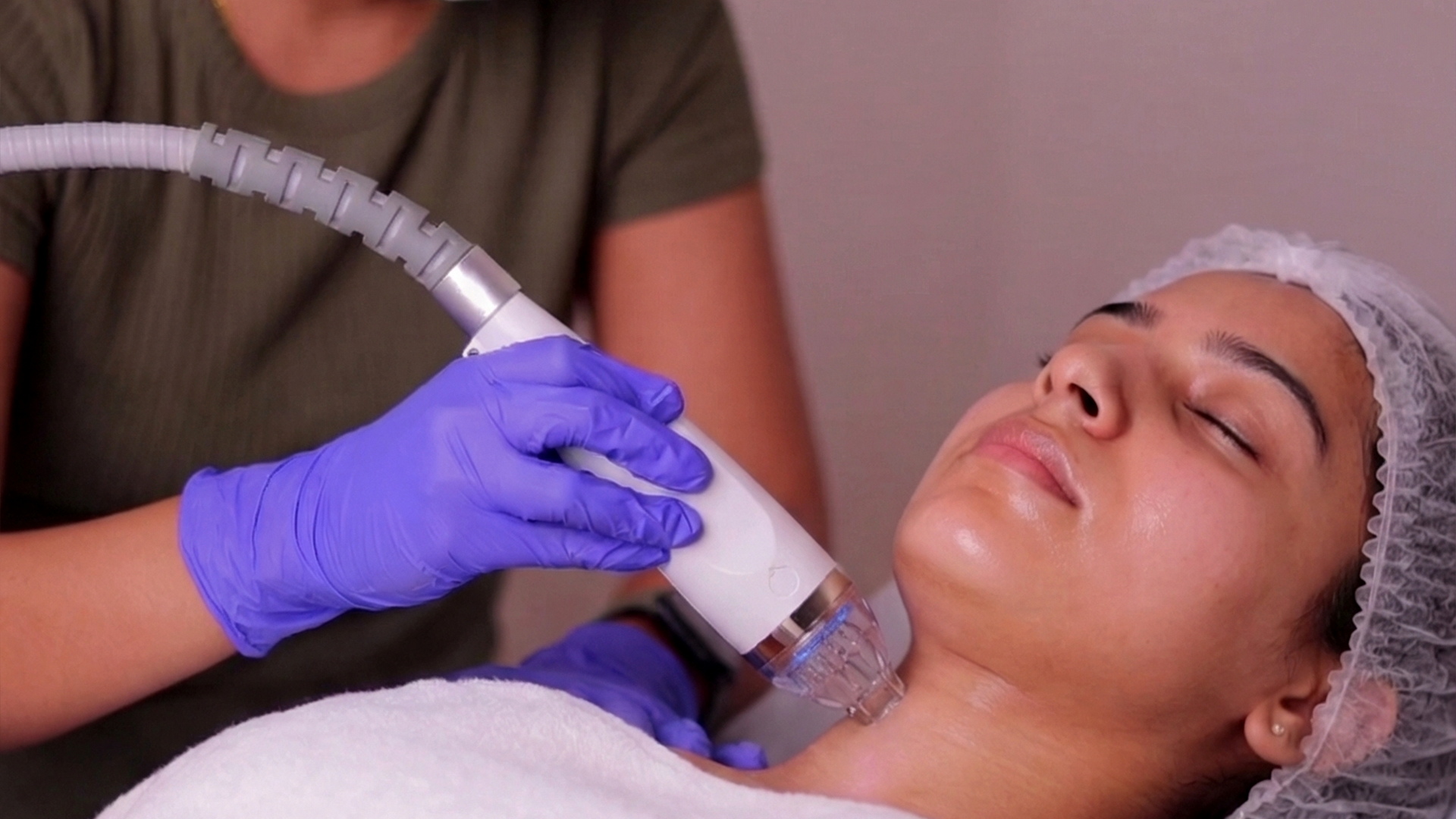 Face skin tightening procedure