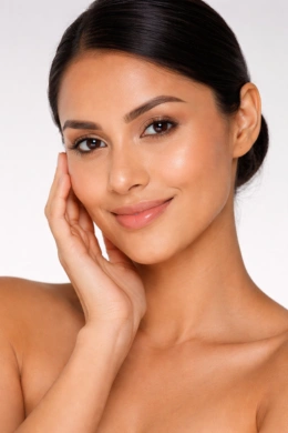 Confident skin appearance after stretch mark treatment